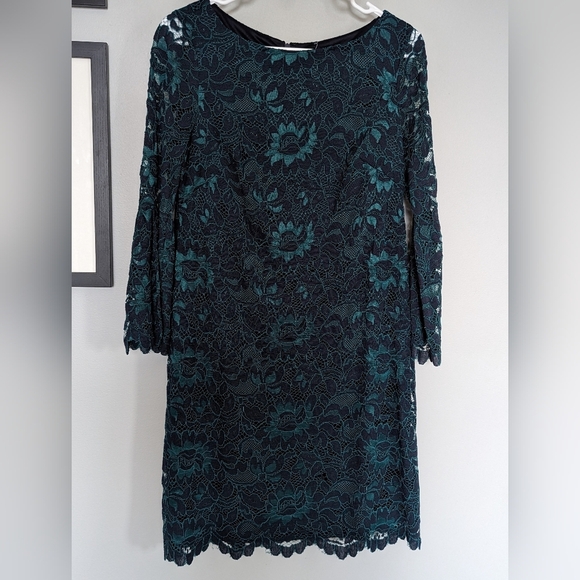 Jessica Howard Bell Sleeve Lace Dress - Picture 11 of 13